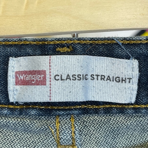 Wrangler Classic Straight Boys Jeans. Size 16 Regular. Adjustable Waist. - Picture 5 of 8